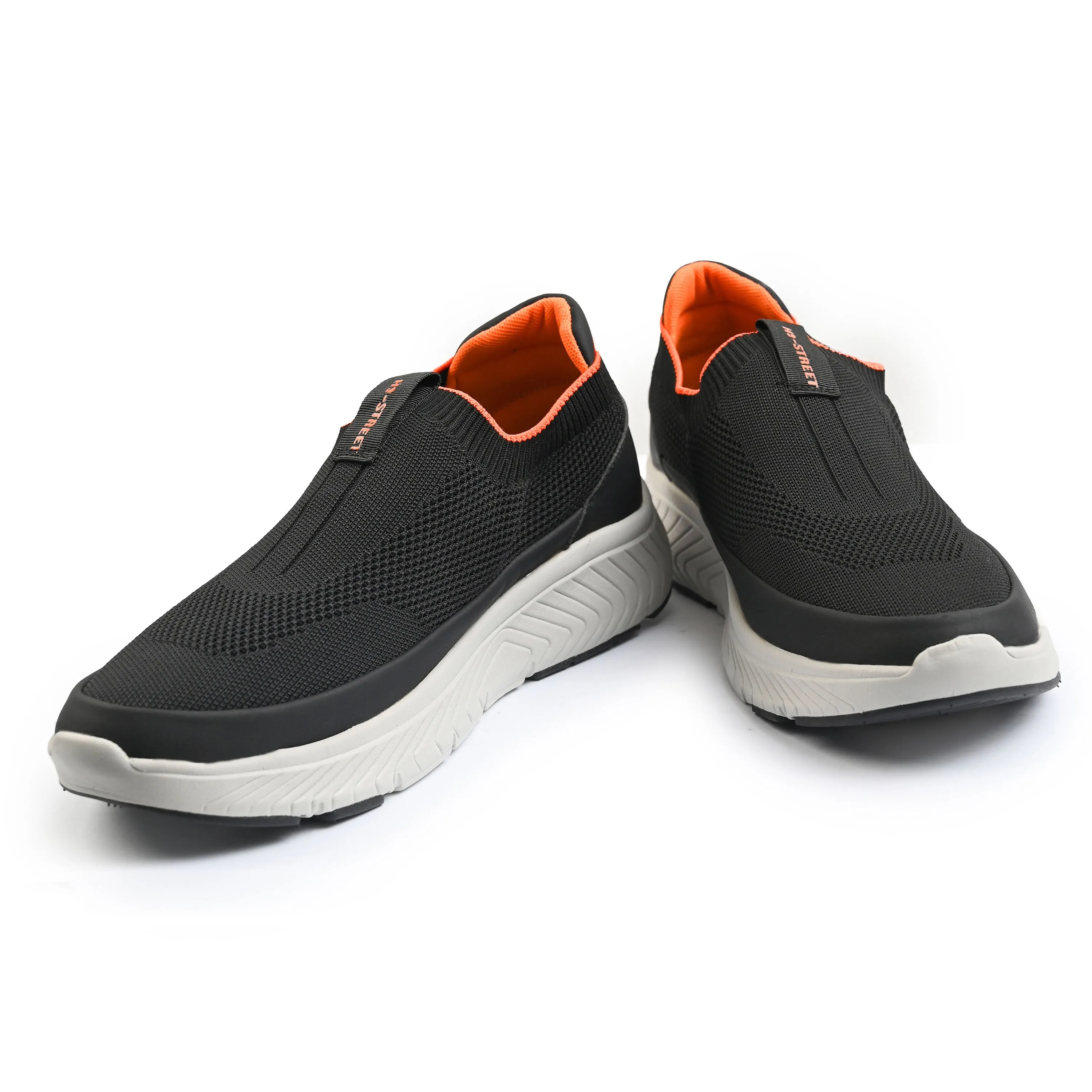 BLACK KNITED LIGHTWEIGHT SHOES