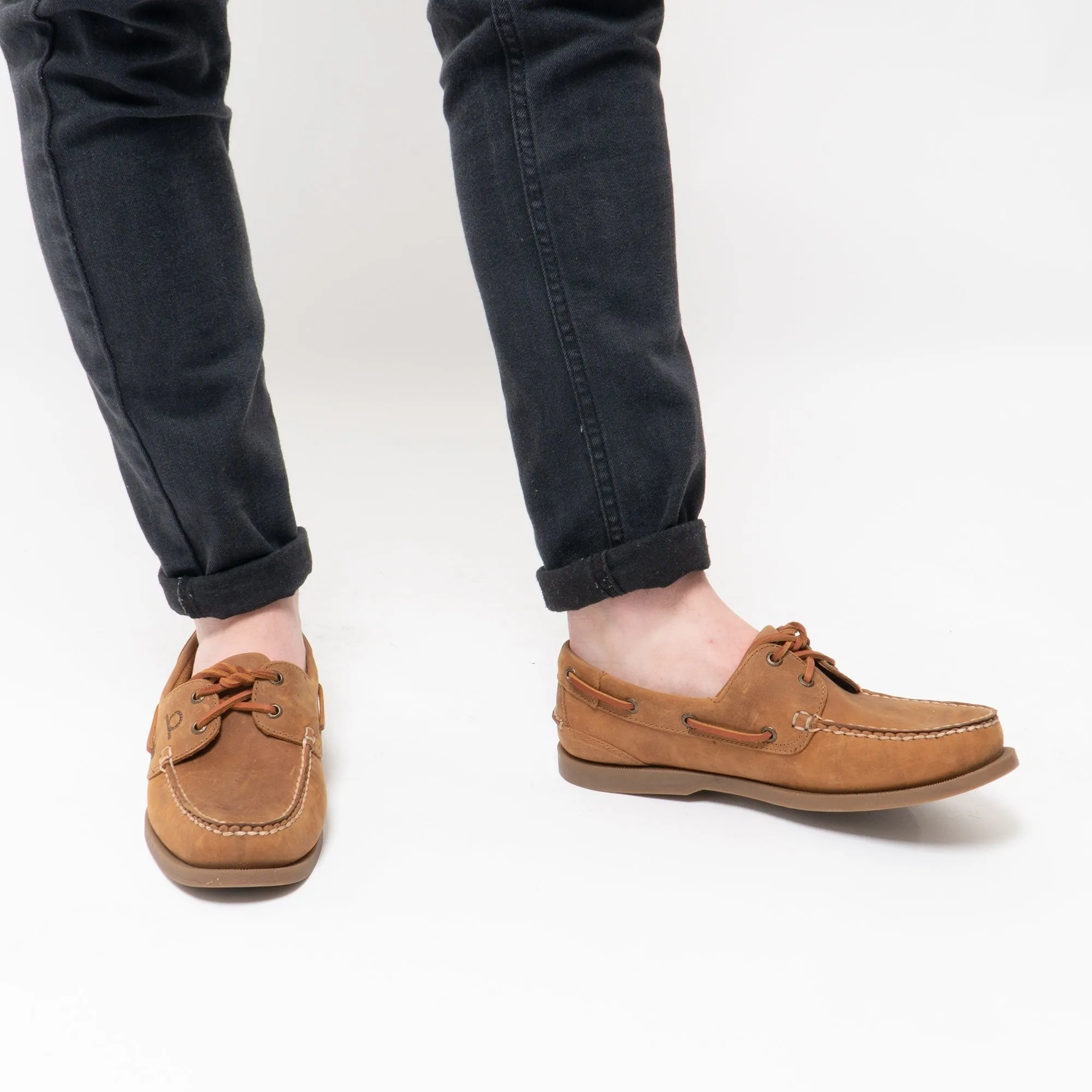 DECK G2 Mens Nubuck Leather Boat Shoes Walnut