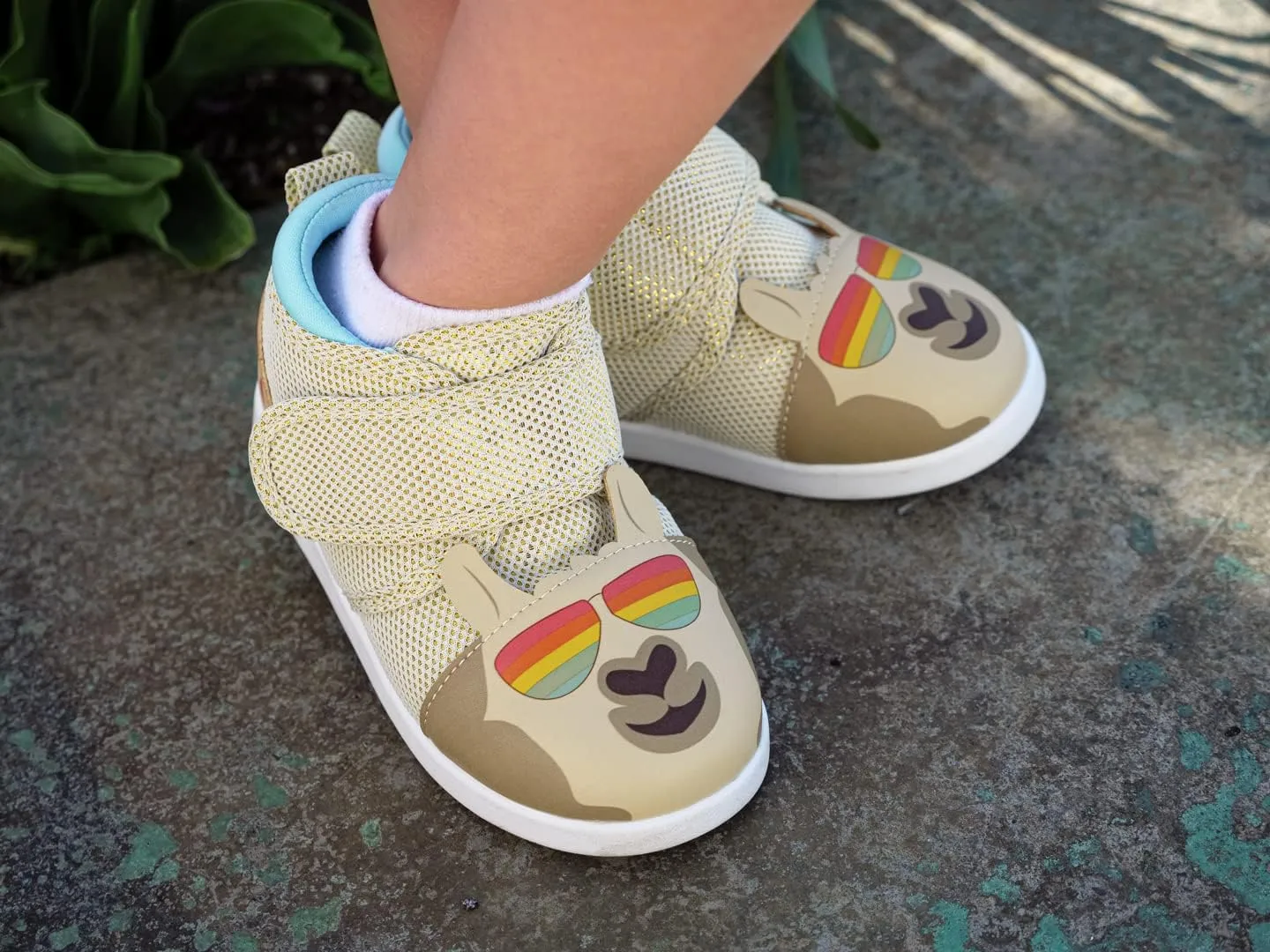 ikiki Squeaky Shoes for Toddlers with On/Off Squeaker Switch