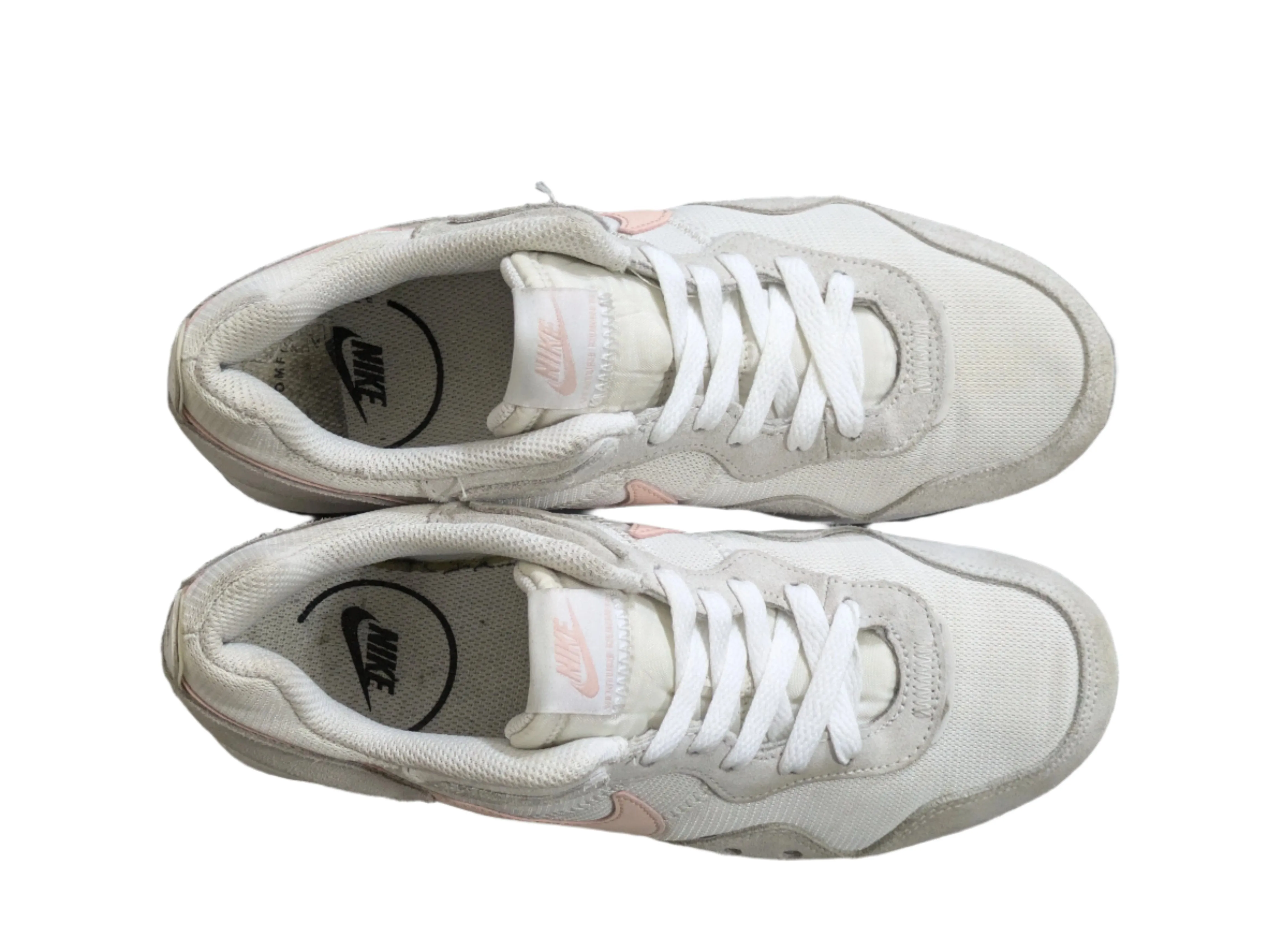 Nike Venture Runner Women’s Sneakers Size UK 5.5 / EU 39 / US 8