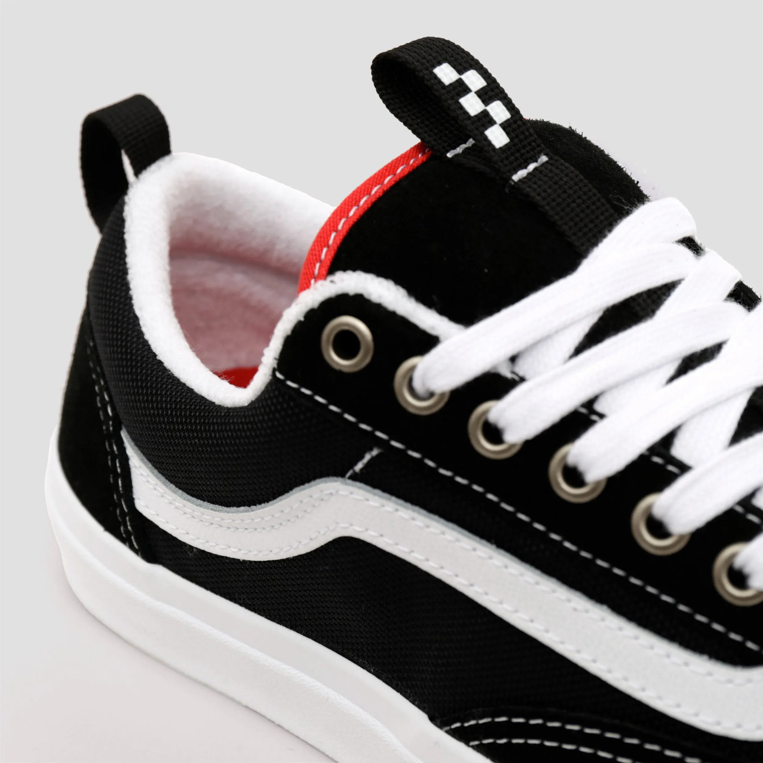 Vans Skate Old Skool 36  Skate Shoes Black / White