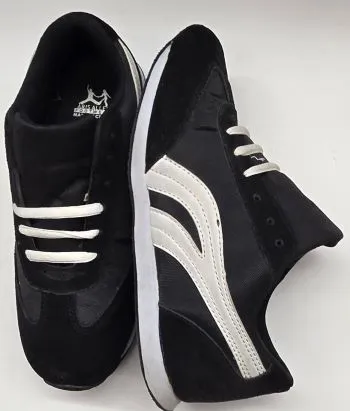 Women's Retro Runner -- Dancesneaker -- Black/White
